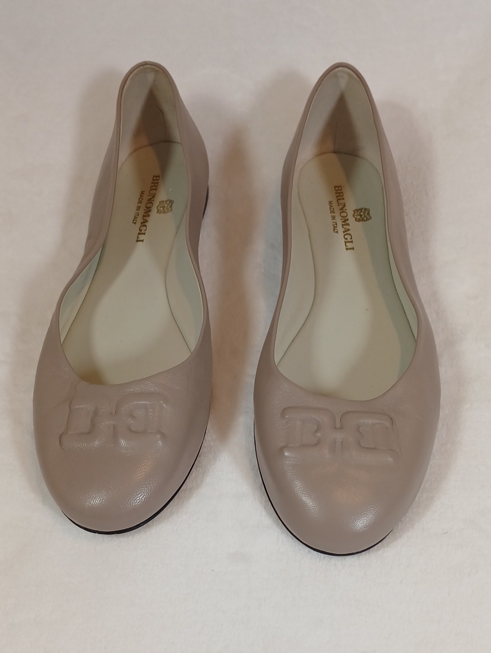 Bruno Magli Bibi Light Taupe Leather Logo Ballet Flats Sz 11 Women's